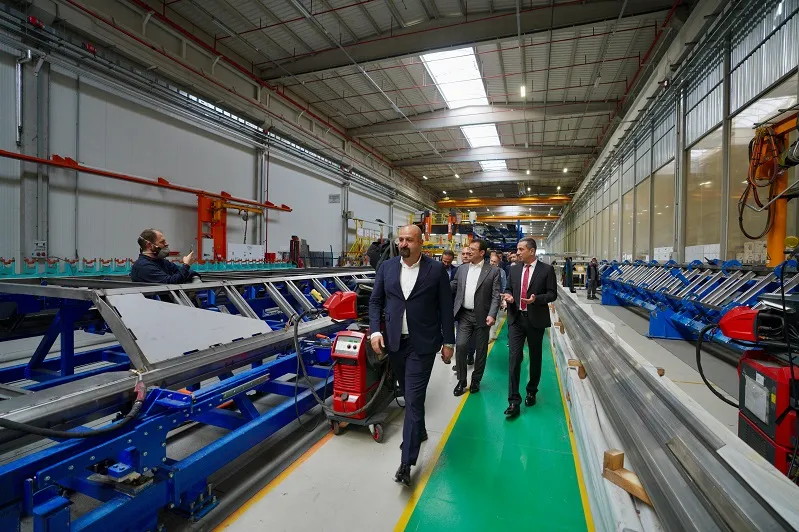 İMAMOĞLU, ANKARA’DA YERLİ İMKANLARLA İMAL EDİLEN 120 METROYU YERİNDE İNCELEDİ