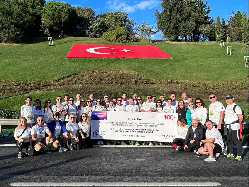 SERVIER, İSTANBUL MARATONU’NDA TIP ÖĞRENCİLERİNE DESTEK İÇİN KOŞTU