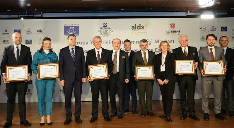 ALTI BELEDİYE’YE AVRUPA YÖNETİŞİM MÜKEMMELLİĞİ MARKASI