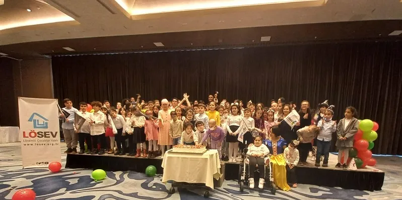 LÖSEMİLİ ÇOCUKLARIN YENİ YILDAN TEK DİLEĞİ VAR: SAĞLIKLARINA KAVUŞMAK!