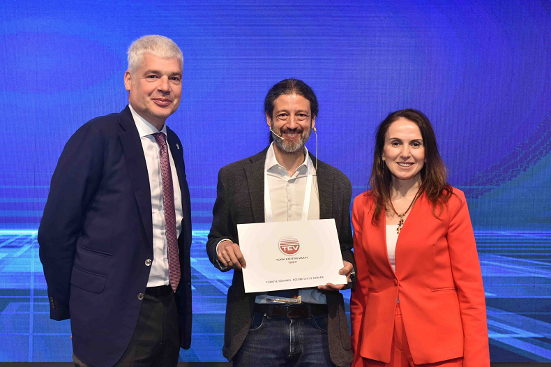 Hedef Türk Otomotiv Sanayisini Dünyada İlk 10 Ülke Arasına Taşımak! 