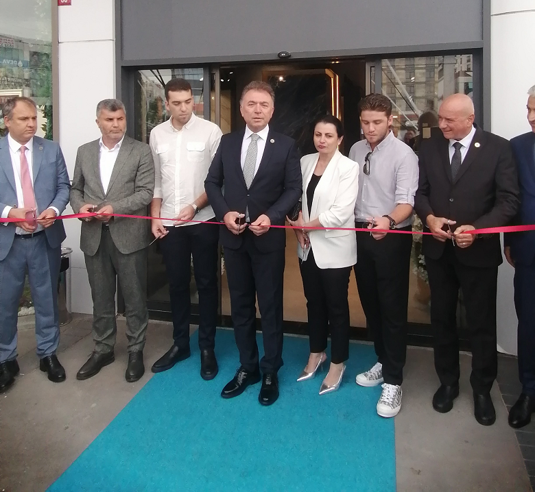 NG KÜTAHYA SERAMİK İSTANBUL PENDİK’TEKİ EN BÜYÜK MAĞAZASINI HİZMETE SUNDU