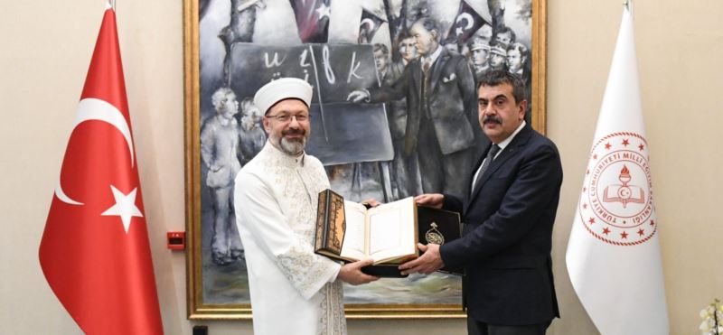 BAKAN TEKİN