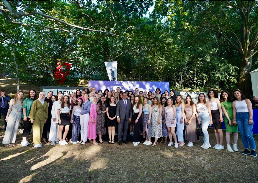 BAŞKAN İMAMOĞLU: “İSTANBUL’UN KADIN BELEDİYE BAŞKANLARI ARANIZDAN ÇIKACAK”