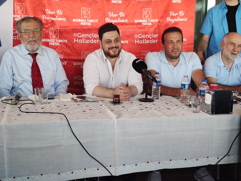 Hüseyin Baş şunları söyledi;“Kendileri zenginleşiyor, biz fakirleşiyoruz”