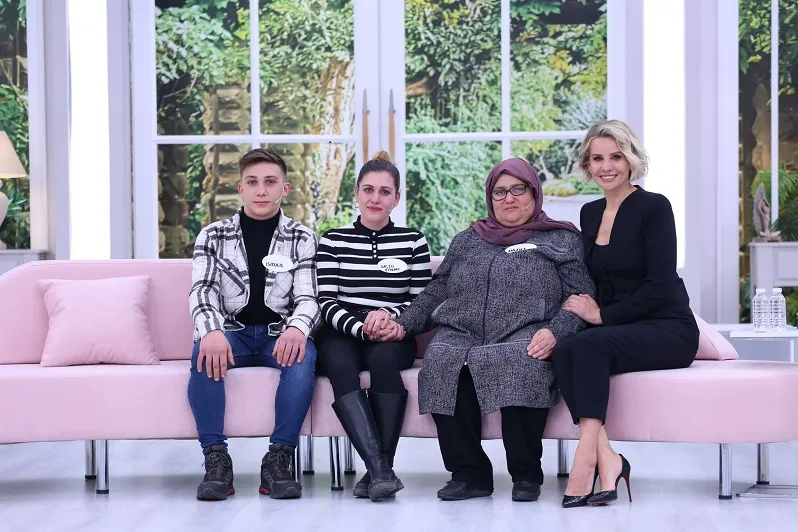 27 yıllık mucize Esra Erol’da gerçekleşti. 