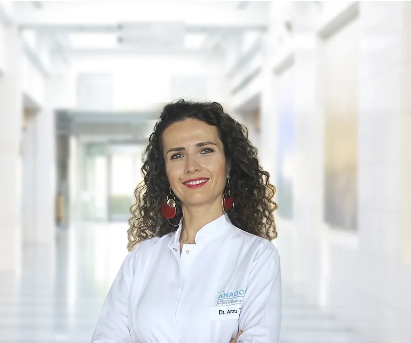 Evde diş beyazlatmadan kaçının Beyazlatma işlemi güvenilir kliniklerde yapılmalı