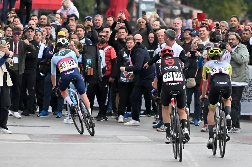 183.9 KİLOMETRELİK ANTALYA-ANTALYA ETABINI TDT-UNIBET TAKIMINDAN HARTTHIJS DE VRIES KAZANDI