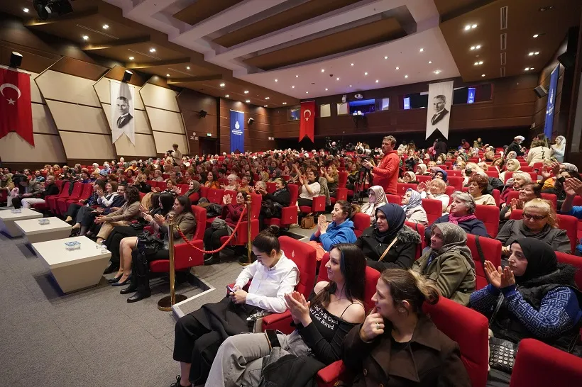 İLMEKLER KADIN HAKLARI İÇİN ATILDI