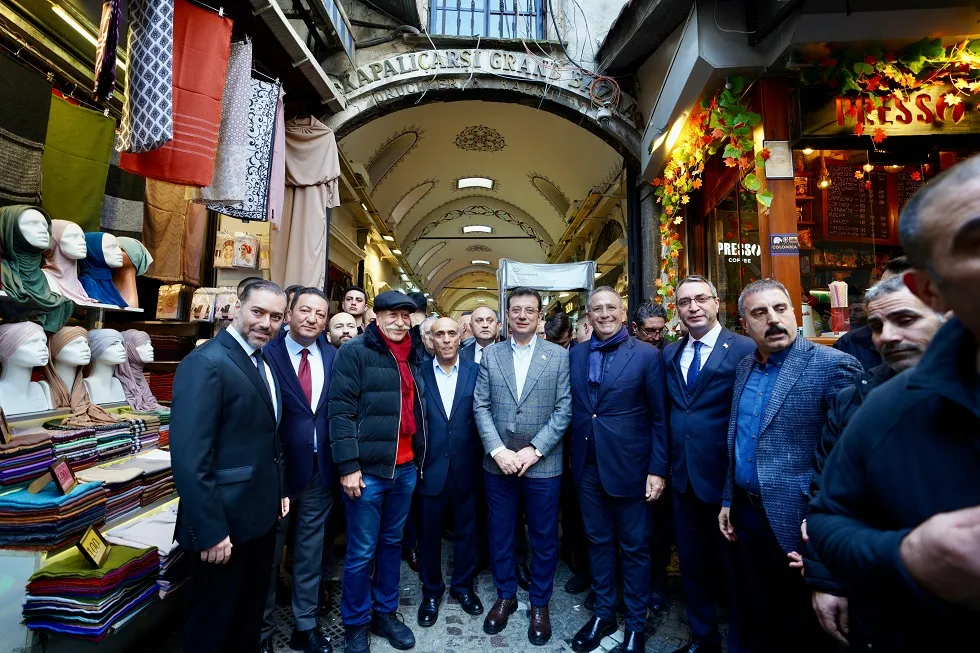 AK PARTİLİ VATANDAŞTAN İMAMOĞLU’NA TEŞEKKÜR: ÜSKÜDAR SAHİLİNDEKİLERİ YIKTIĞINIZ İÇİN HELAL OLSUN