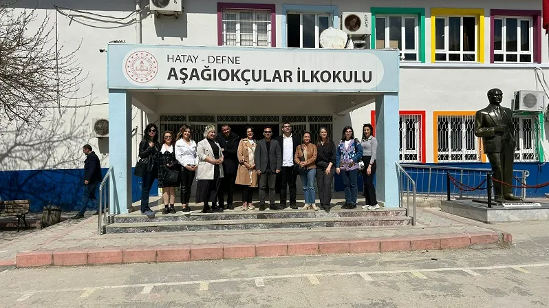 DEPREMZEDE 700 ÇOCUĞA DİŞ TARAMASI YAPILDI