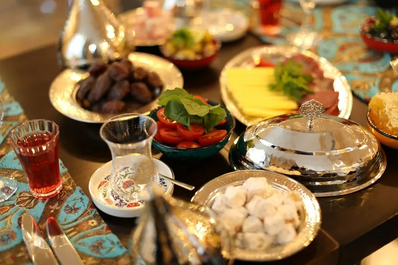 DEDEMAN’DAN İSTANBUL’UN İKİ YAKASINDA BEŞ YILDIZLI İFTAR SOFRALARI 