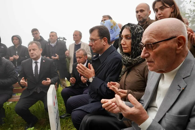 İMAMOĞLU AİLESİ, BAYRAM VE MEZARLIK ZİYARETLERİ İÇİN TRABZON’DA