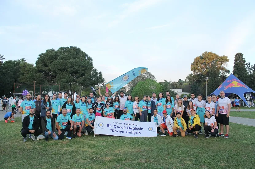 TEGV’in Maraton İzmir’de yürüttüğü kampanyayla 188 çocuk nitelikli eğitim desteğiyle buluştu