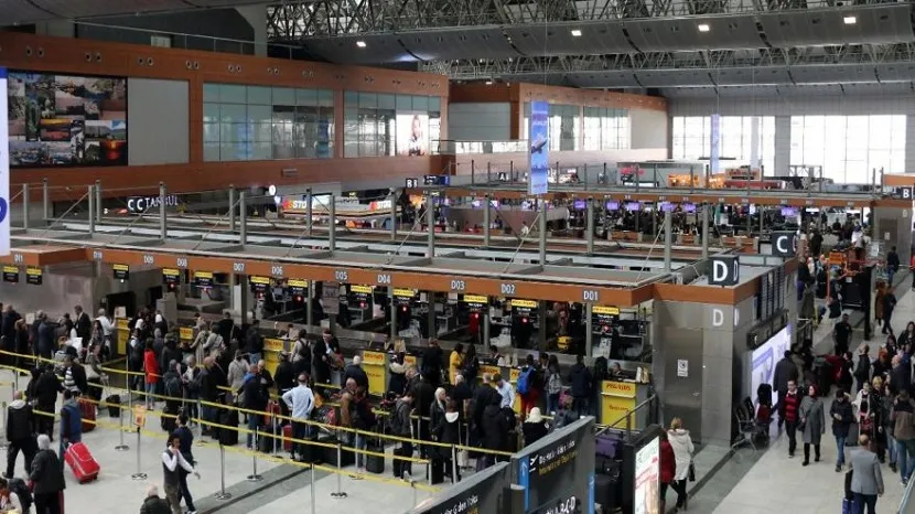 Sabiha Gökçen Havalimanı’nda Bayrak Değişimi