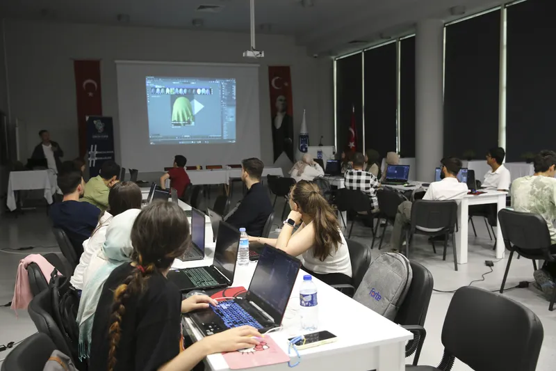 ABB’DEN ÖĞRENCİLERE ‘3 BOYUTLU MODELLEMEYE GİRİŞ’ KURSU