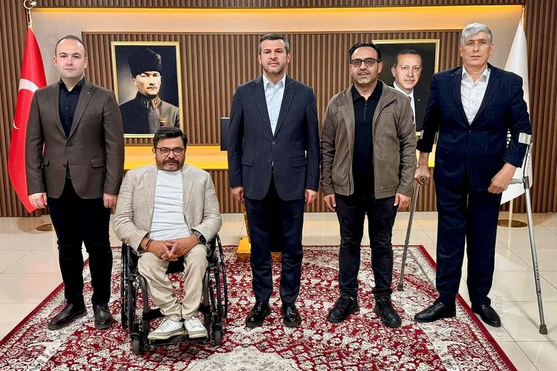 Demir Kartal Tekerlekli Sandalye Basketbol Takımından, Başkan Çetinkaya’ya Ziyaret