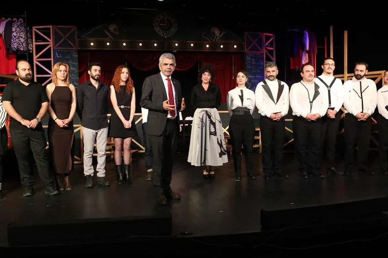 Odunpazarı Belediye Tiyatrosu Yeni Sezona Aziz Nesin