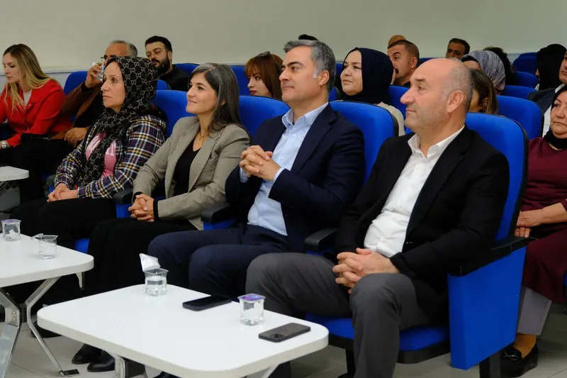 Şedal ve Zeydan İpekyolu Meclisinde Konuştu: Rojin Cinayeti ve Kayyum Uygulamaları Masaya Yatırıldı