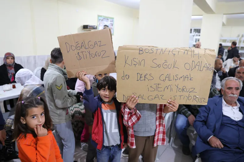 İpekyolu Belediyesi: Mahallelerimize Doğalgaz Çekilmesi AKSA’nın Sorumluluğundadır