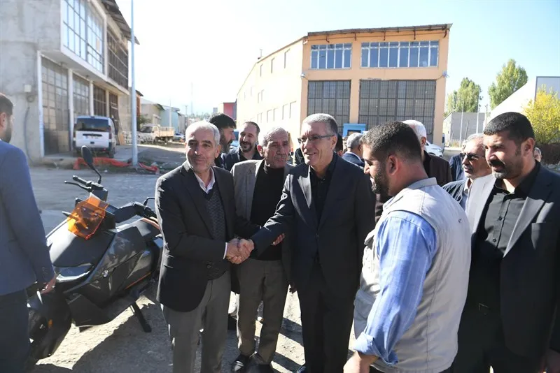 Muş Belediyesi Eşbaşkanları Sanayi Esnafını Ziyaret Etti