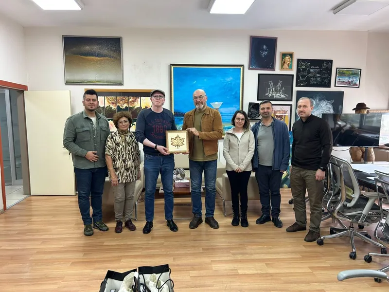 İzmit Belediyesi, Kocaeli Üniversitesi ile Sanat ve Kültür İş Birliği Görüşmeleri Gerçekleştirdi