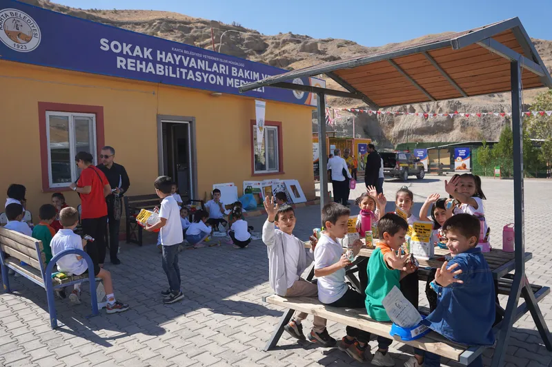 Kahta Belediyesi Dünya Hayvanları Koruma Günü