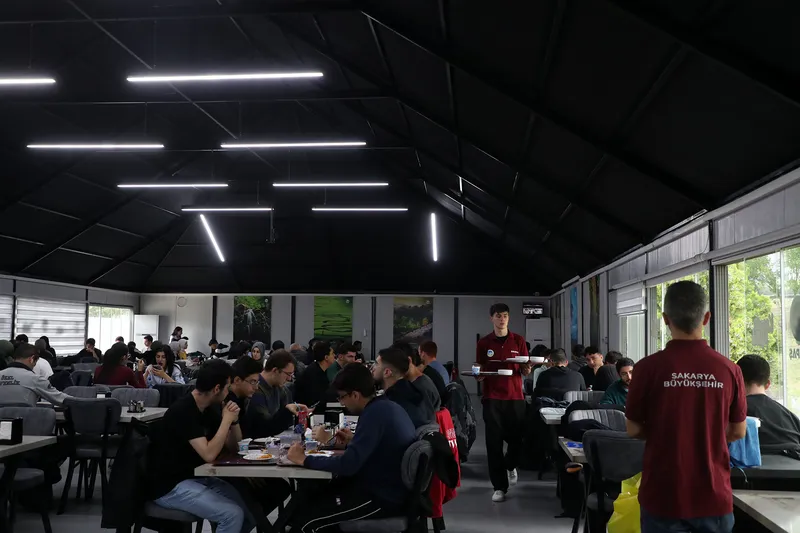 Kampüs Mutfak yine gençlerin vazgeçilmezi