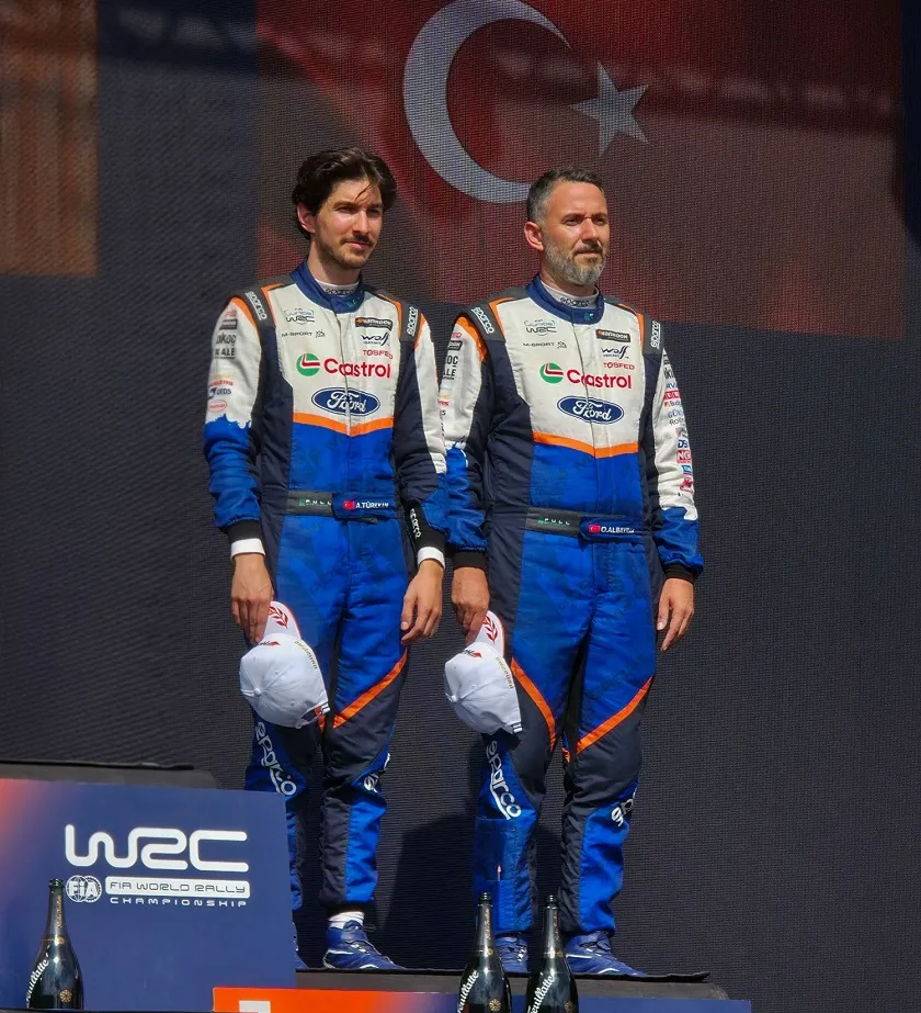 Ülkemize Üçüncülük Kupasını Getirdi