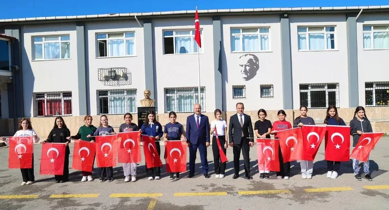 Gebze Belediye Başkanı Zinnur Büyükgöz Okul Ziyaretlerinde Öğrencilerle Buluştu