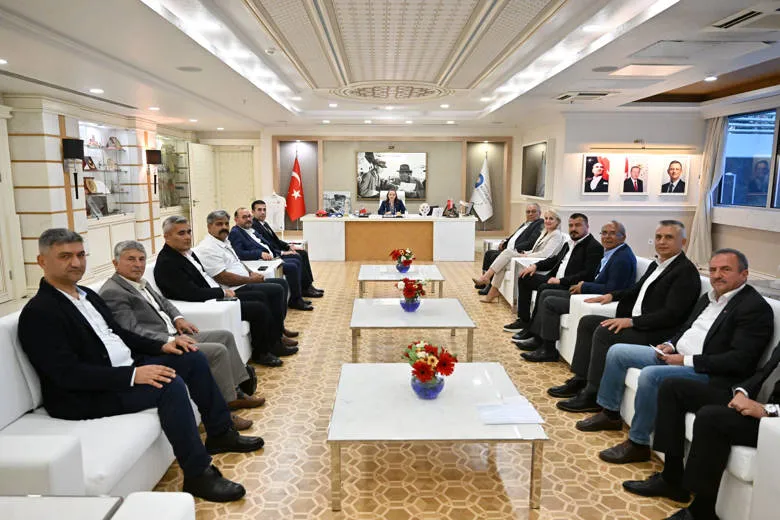 Muhtarlar, Büyükşehir Belediyesi Başkan Vekili Özdemir