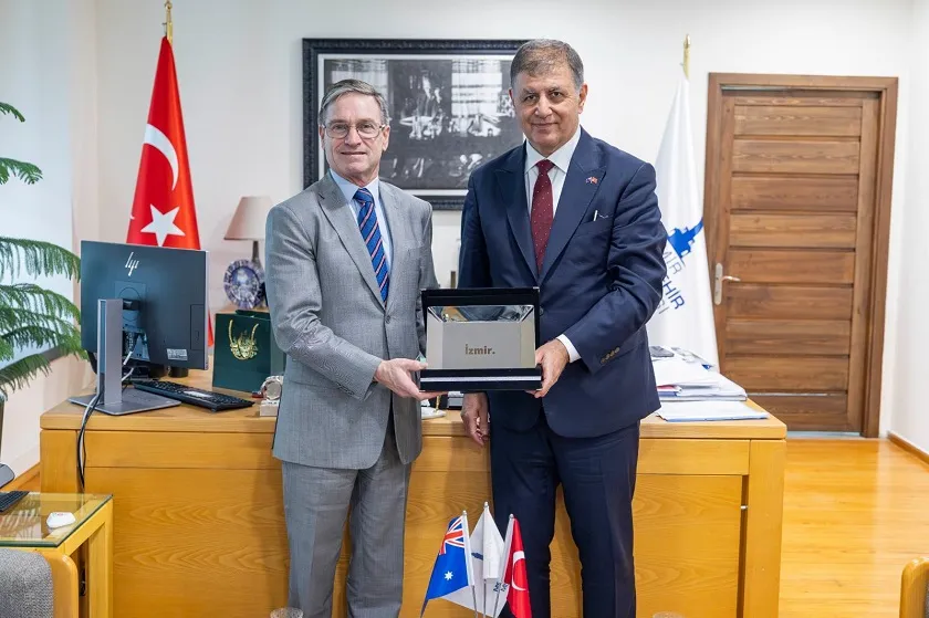 Avustralya Başkonsolosu’ndan Başkan Tugay’a ziyaret