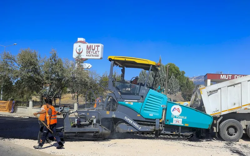 Mut İlçesinde Yol ve Altyapı Çalışmaları Tamamlandı