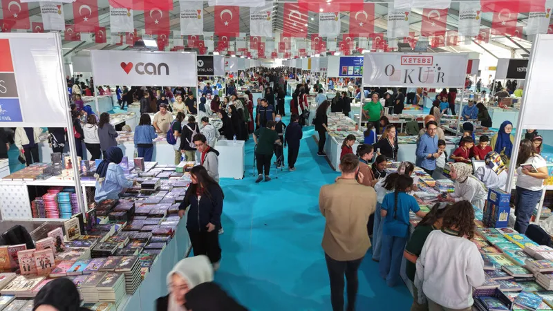 Kahramanmaraş Kitap Fuarı 410 Bin Ziyaretçiyle Sona Erdi
