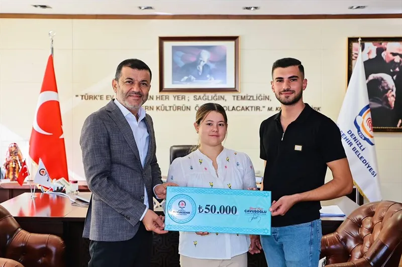 Denizli Büyükşehir’den kırsalda evlenen gençlere tam destek