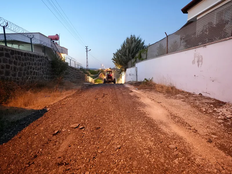 AKTOPRAK VE NESİMİ’DE YOL ÇALIŞMALARI TAMAMLANDI