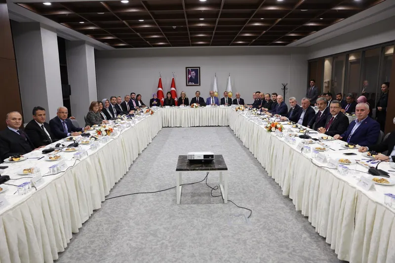 “Memleketimize hizmet yolunda gücümüzü beraberliğimizden alıyoruz”