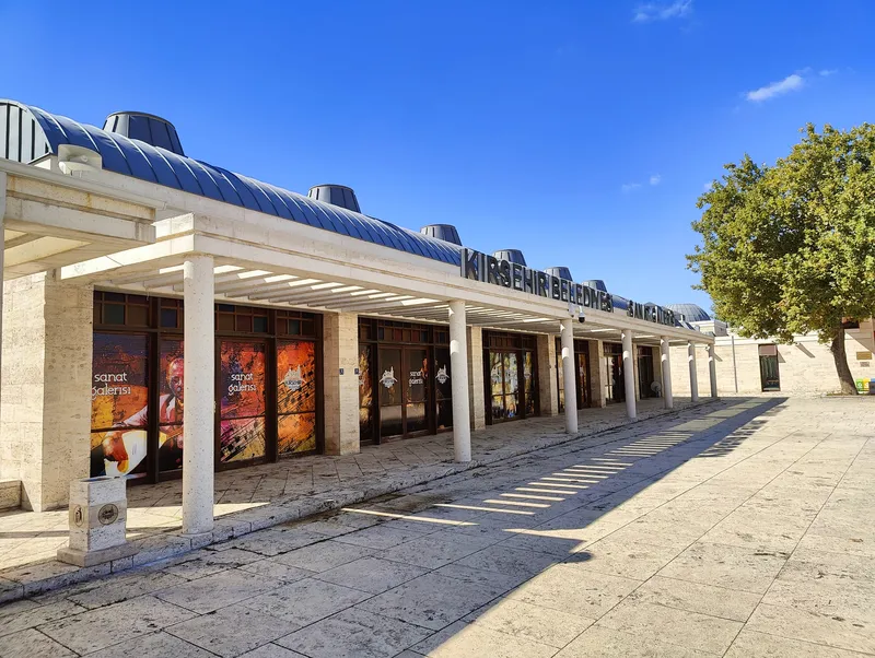 “KIRŞEHİR BELEDİYESİ SANAT GALERİSİ” AÇILIYOR