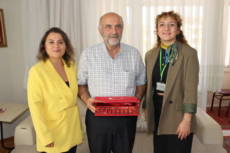 İZMİT BELEDİYESİNDEN 19 EYLÜL GAZİLER GÜNÜ’NDE ANLAMLI ZİYARETLER