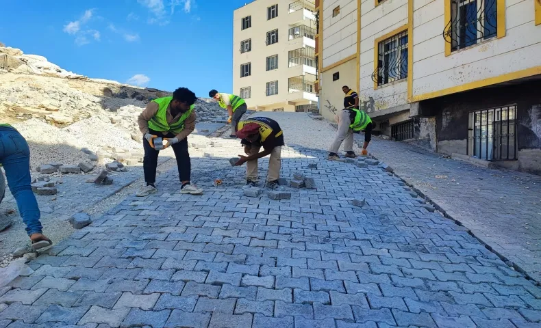 Eyyübiye’de Yol Yapım Seferberliği Devam Ediyor