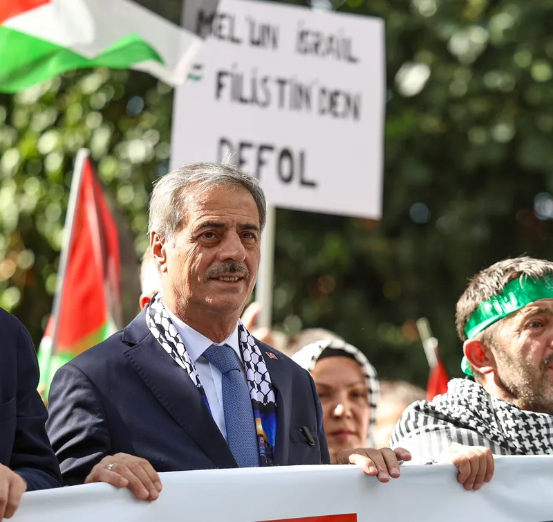 Başkan Alemdar: “Sakarya mazlumun yanında olduğunu bir kez daha gösterdi”