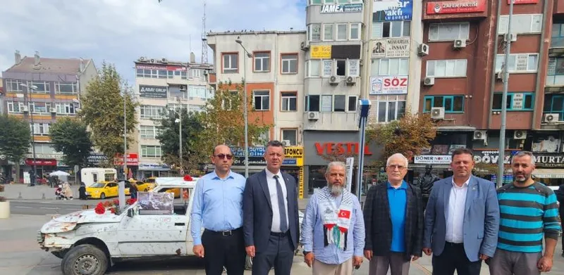 Çorlu Belediye Başkanı Sarıkurt, Filistin Etkinliğini Ziyaret Etti