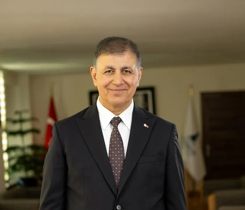 Başkan Tugay: Milletleri kurtaranlar yalnız ve ancak öğretmenlerdir