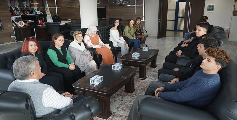 Eğitimci Kökenli Belediye Başkanı