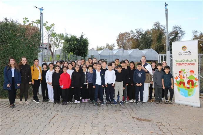 Alanya Belediyesi Öğrencilere Çevre Eğitimi Verdi