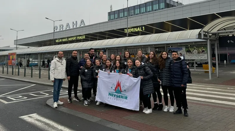 Nevşehir Belediyesi SK Kadın Sutopu Takımı, Avrupa Vizesini Çekya