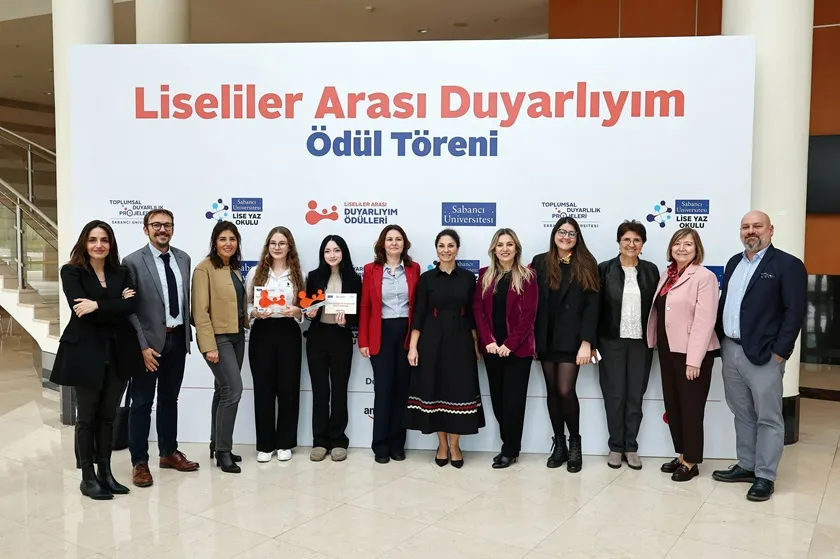     Sabancı Üniversitesi, Toplumsal Duyarlılığa Katkı Sunan Liseli Gençleri Ödüllendirdi