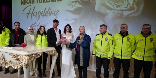 53 Çift Mutluluğa Şahinbey´de Evet Dedi