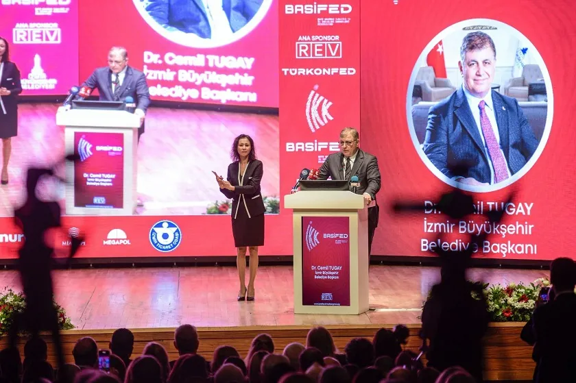 Başkan Tugay, İzmir Kadın Kongresi’nde konuştu:“Kadınlar olmadan kalkınma olmaz, ekonomi gelişmez”