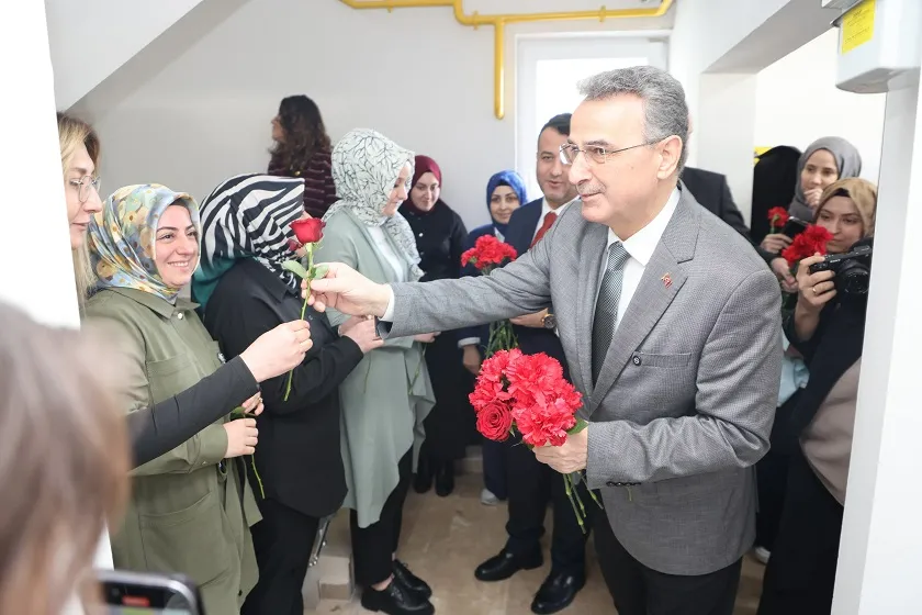Büyükler ve Minikler Aktif Yaşam Merkezi’nde Buluştu